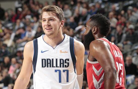 周琦8分9 周琦8分9