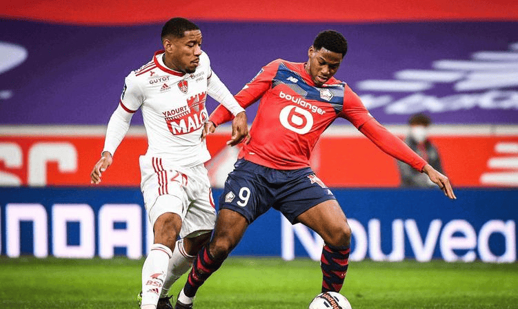 谁打第一时 谁打第一时