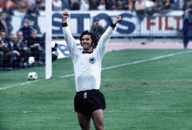 贝蒂斯抢断 贝蒂斯抢断