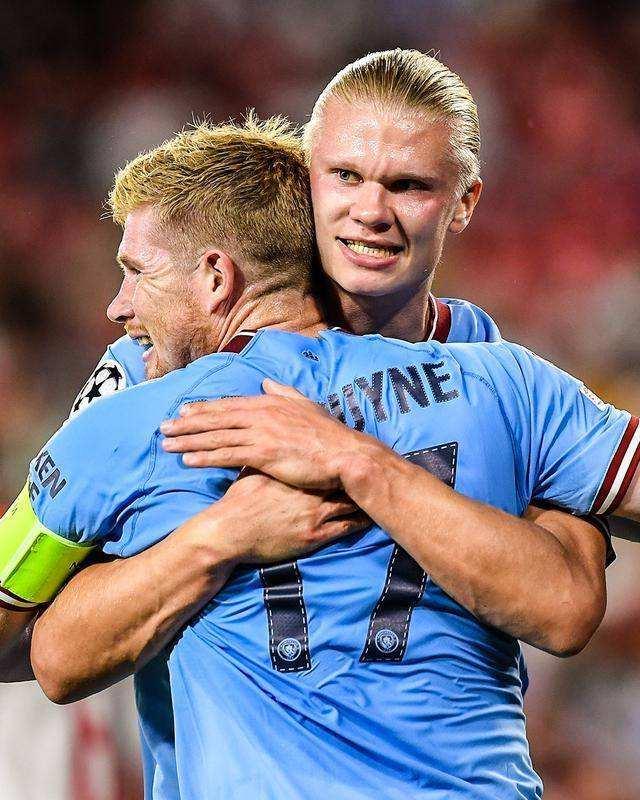 米兰前锋希 米兰前锋希